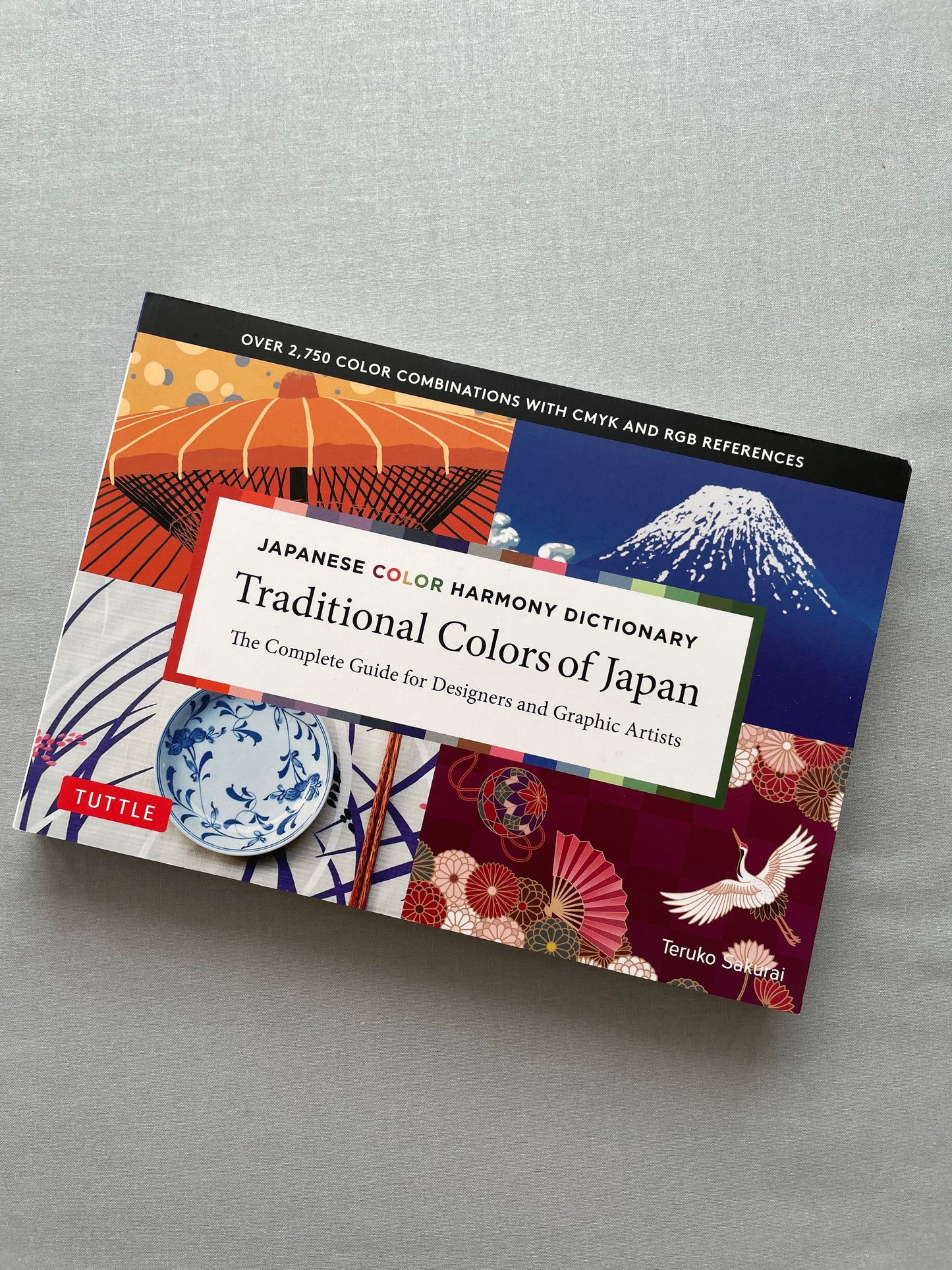 BOOK Japanese Color Harmony Dictionary - Traditional Colors of Japan