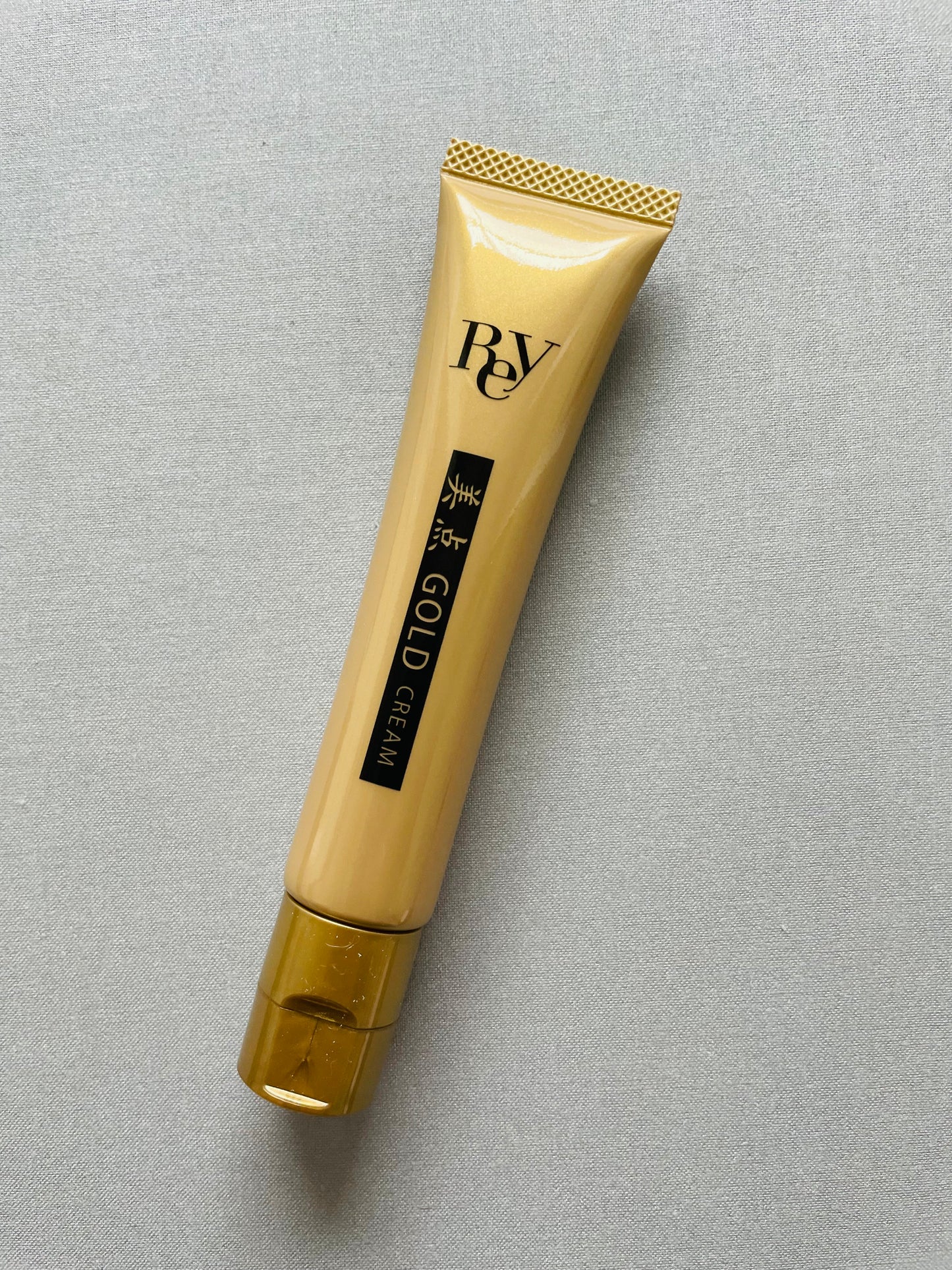 REY Biten Gold Cream