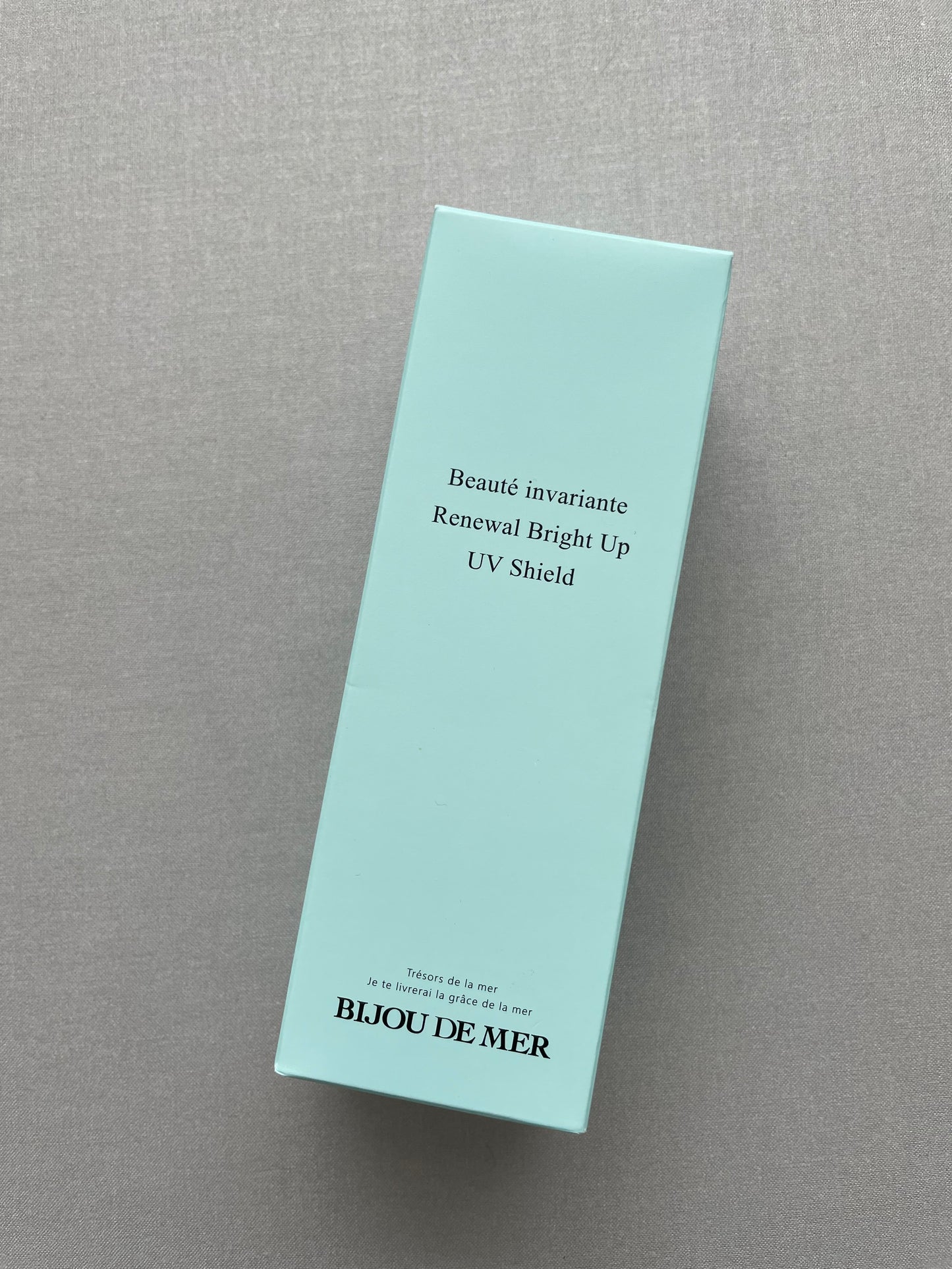 BIJOU DE MER Beaute Invariante The Bright Up UV Shield Солнцезащитный крем